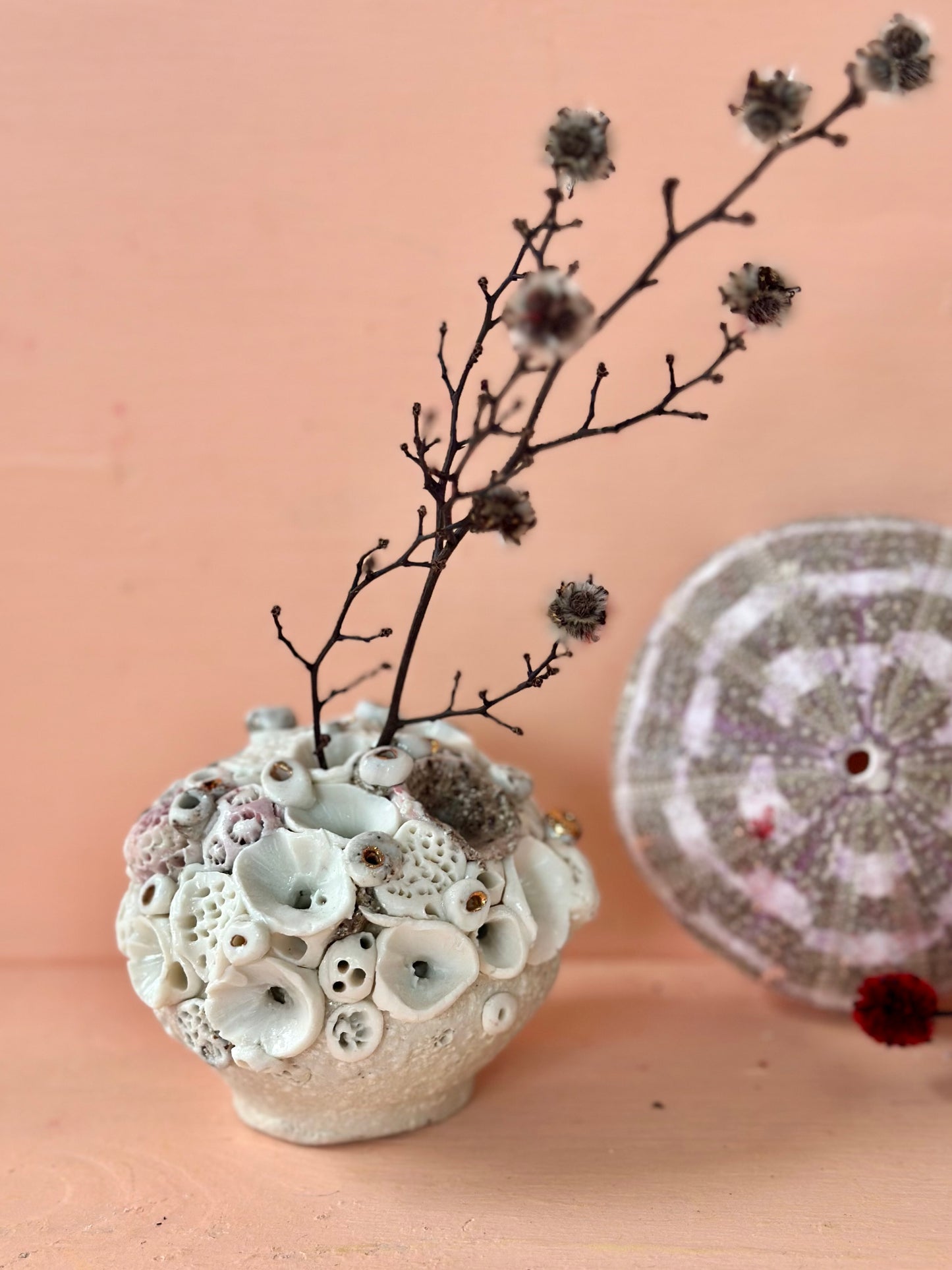 ‘Coral’ collection keeper/ paperweight with gold lustre details