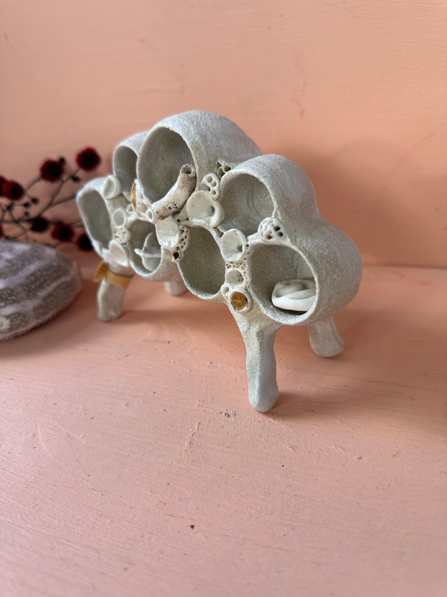 Small ‘treasure shelf’ with coral accents & accessories