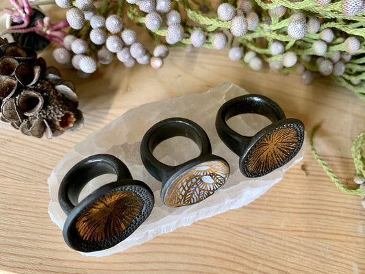 Black and gold lustre porcelain ring