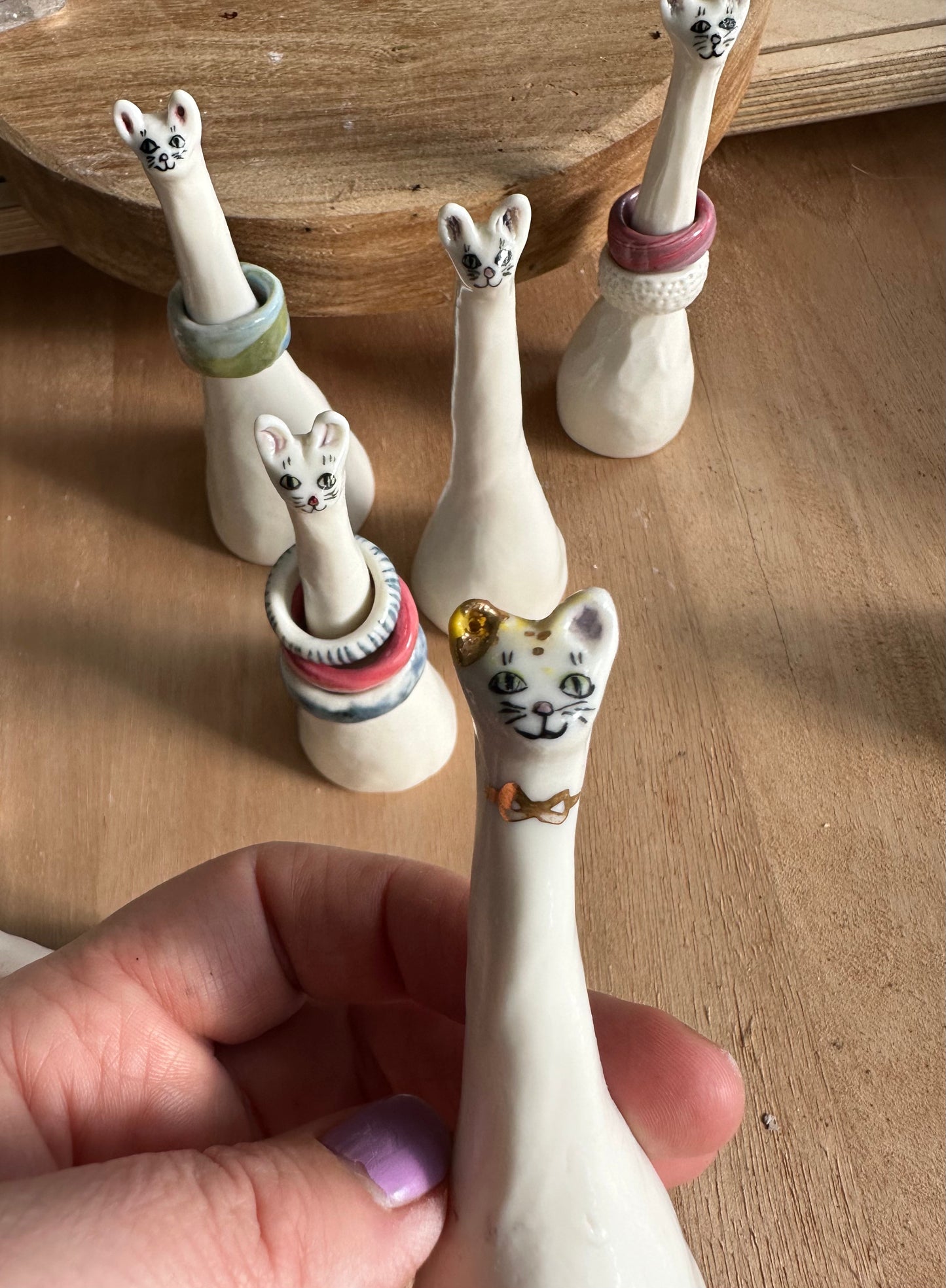 Cat ring holder, porcelain