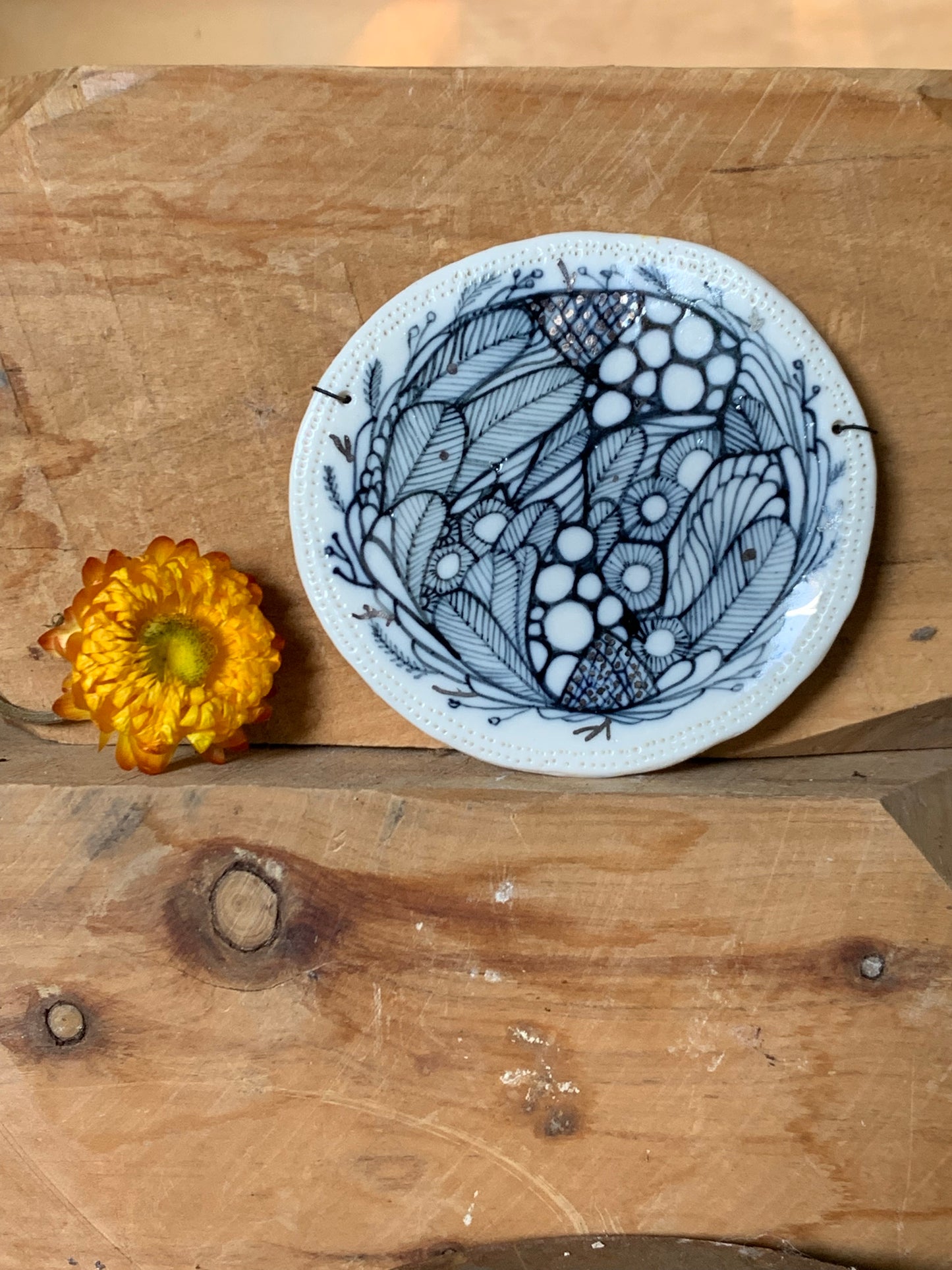 Small Indigo ‘Seafoam’ porcelain wall piece with platinum detail