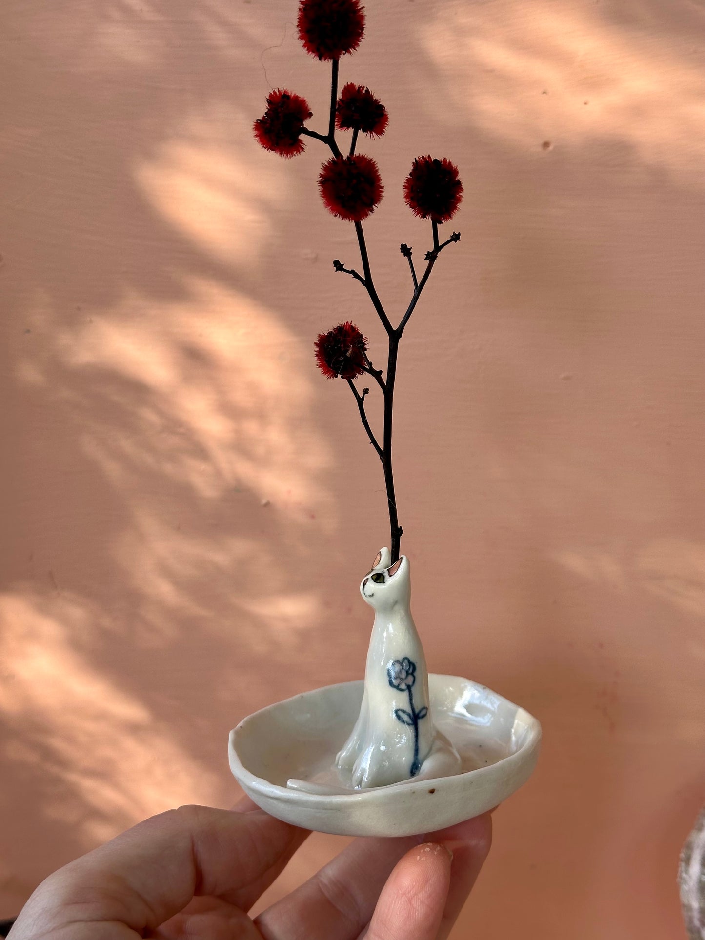 Cat incense / flower holder