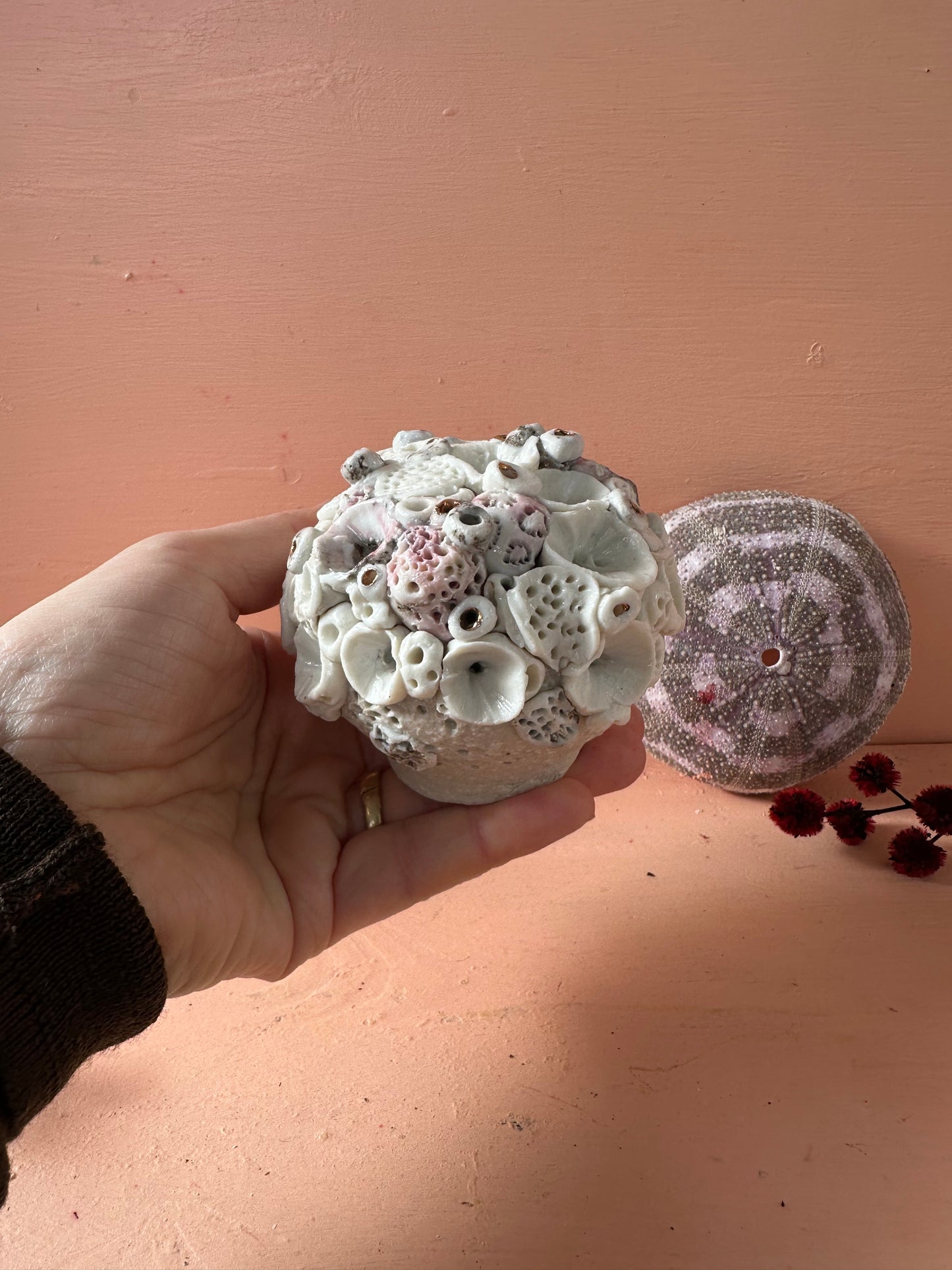 ‘Coral’ collection keeper/ paperweight with gold lustre details