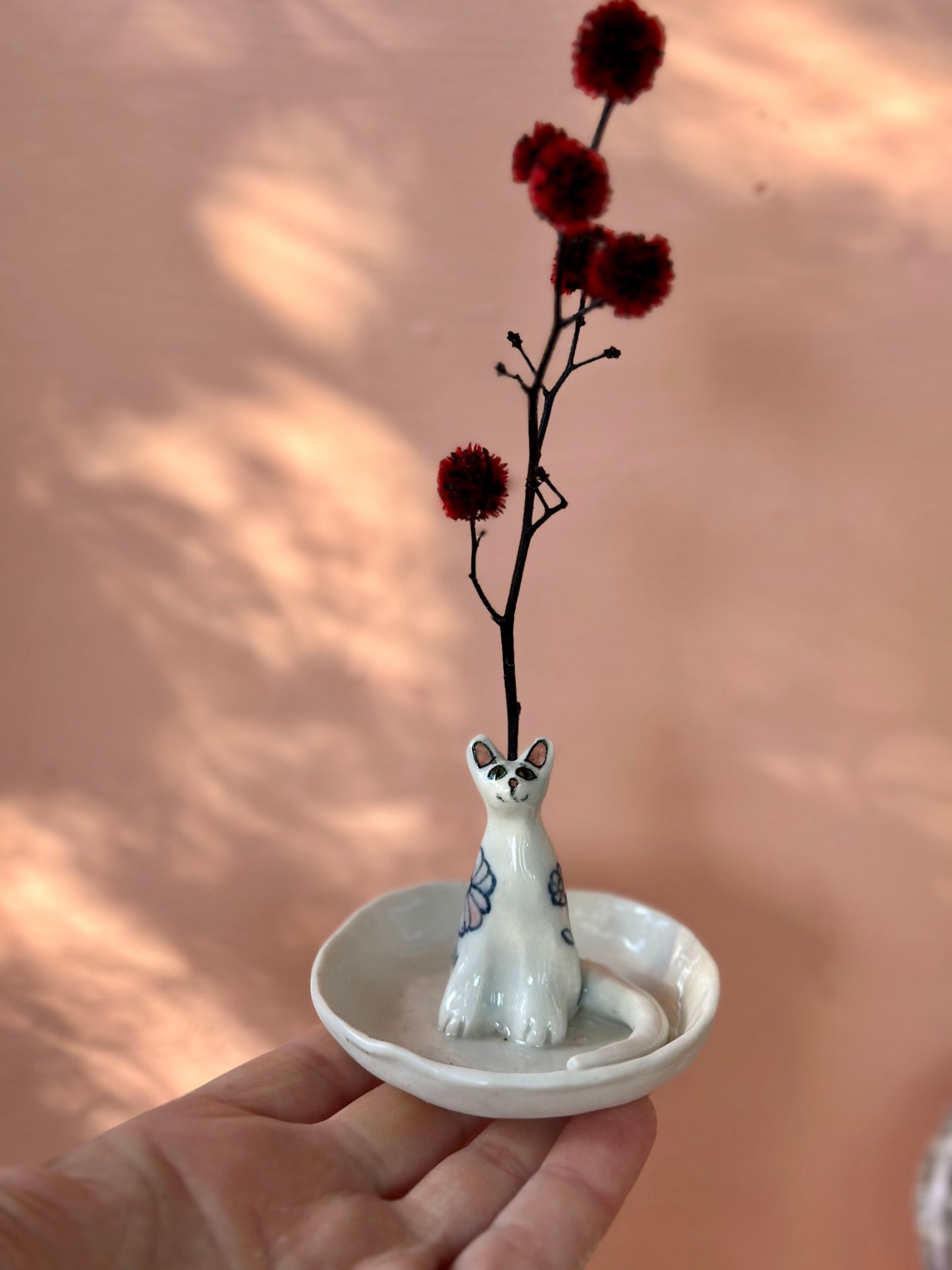 Cat incense / flower holder